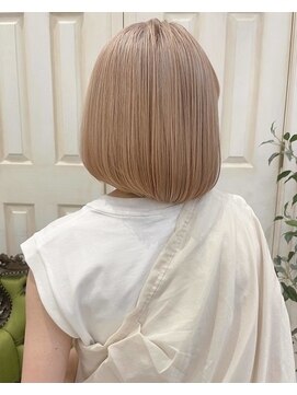 アルティナ(artina) ミルクティーベージュ_ブロンドカラー_ゴールドベージュ