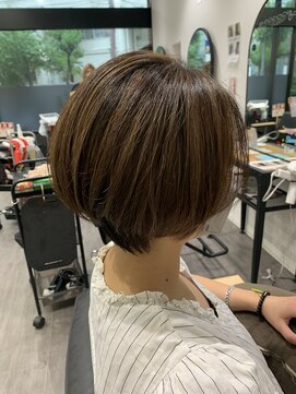 ココット 京橋店(cocotte) ショートボブハイライト
