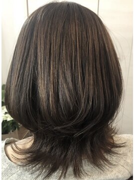 シェアトラスト(share trust) *くびれセミロング* ふんわり♪外ハネうる艶☆エレガントに♪