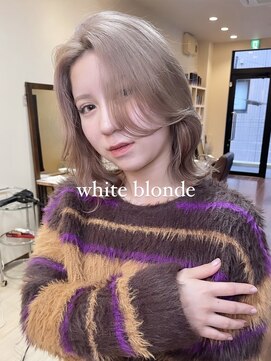 シオ ヘアー デザイン(Sio. hair design) white color