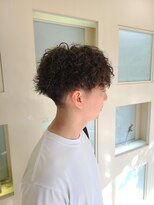 ヒート トウキョウ 目黒店(HEAT TOKYO)&nbsp;ツイスパセンターパートマッシュ波巻きダウンパーマメンズ目黒