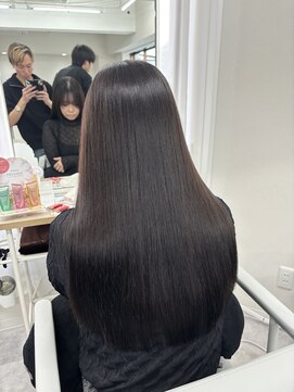 アチェロ(Acero.) 髪質改善ダークグレージュ