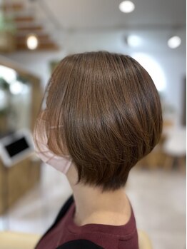 キーズヘアー(keys hair)の写真/色持ち×艶感UPのグレイカラーが人気！大人女性の魅力を最大限に引き出すスタイルをご提案します♪