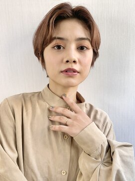 ヒルネ(hirune) センター分けハンサムショート