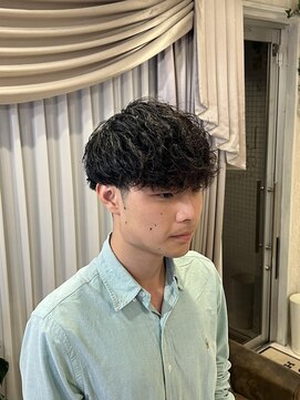 ヘアルーム ルシア(Lucia) ツイストスパイラル