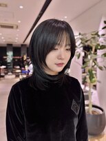 ステア ケース(stair case)&nbsp;韓国ミディアムレイヤーカット