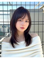 ラクシア(LucxiA)&nbsp;韓国ヘア/レイヤーカット/顔まわりカット/前髪