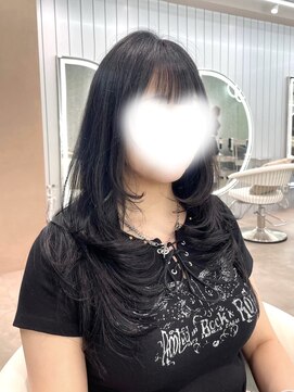 グローアイヴィ 大宮(GLROW IVY) ▼ハッシュカットグレーブラックレイヤーカット