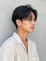 フレイムス ヘア アンド リラックス 高崎駅西口店(Frames hair&relax)&nbsp;黒髪ミディアムツーブロックセンターパートフェザーパーマ