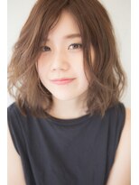 ランプヘアー(Lamp hair)&nbsp;ミディアム無造作ゆるウェーブ