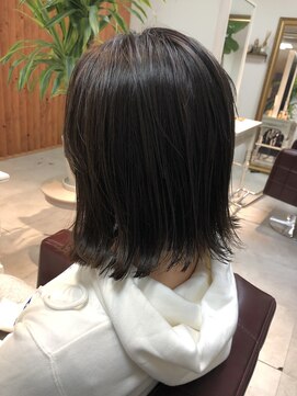 ディスオモテサンドウ 表参道(This OMOTESANDO) Medium STYLE【表参道、青山】山本