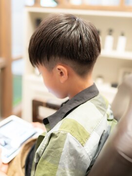 ヘアデザイン ステラ(hair design sTella) ☆小学生の前下がりマッシュツーブロックスタイル☆