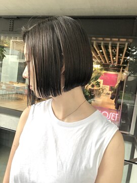 トルネード(TORNADO) 外国人風 切りっぱなしボブ アッシュブラウンカラー☆MIYUKI