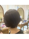 スッと収まるショートスタイル