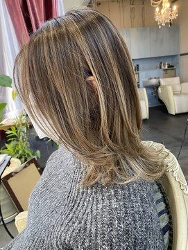 セロ(SELO) セミロング×ダブルカラー×ブラウン【西大分】