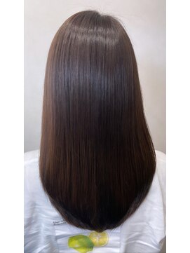 アッカ(ACCA by e.m.a) ［ACCA］有働/髪質改善ストレート