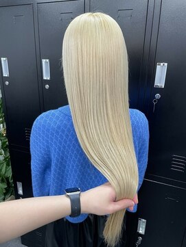 ワンズクロエ 原宿店(ONE's Chloe) ブロンド/テラコッタ/ミニウルフ/くすみブルー[原宿駅]