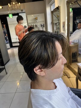 アイズ 海老名(AIZU) センターパート ニュアンスパーマ カルマパーマ