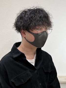 ジェニュイン(genuine) マッシュウルフ/ツイストスパイラルパーマ