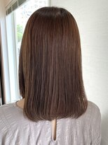 ミルヘアデザイン(mil hair design)&nbsp;インナーカラーミルクティーベージュシルバーイヤリングカラー