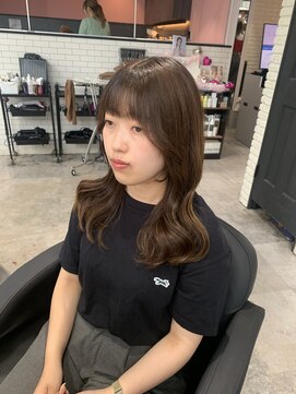 リーオオサカ(Lee Osaka) アッシュブラウン×韓国風スタイル
