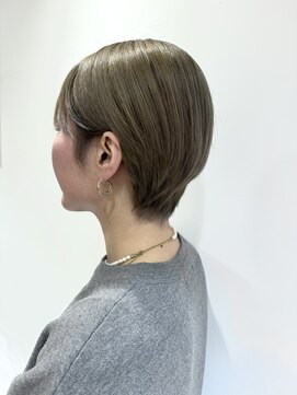 クオレア(CUOREA) ベージュハイトーンダブルカラー×丸みショート20代30代40代