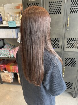 アチーブリス(achieve Liss) ファーストカラー透明感シルクベージュ大人可愛いストレートヘア