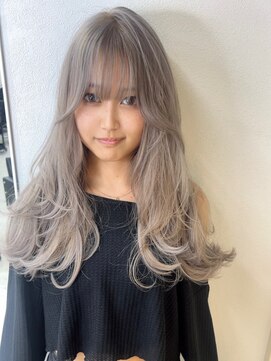 ジゼル(GiseL) ミルクティー　レイヤー　ロング　ブリーチ