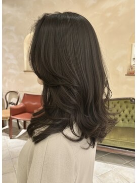 ビュートリアム265(BEAUTRIUM 265) #20代30代セミロングレイヤーひし形レイヤーくびれヘア銀座