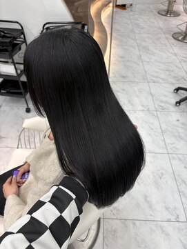 ロンドルピナス 小倉(Lond Lupinus) ミディアムレイヤーカット/似合わせカット/大人ガーリー/20代