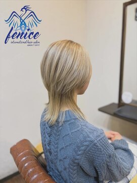フェニーチェ(fenice international hair salon) ウルフレイヤースタイル/レディースウルフ/ミルクティーベージュ