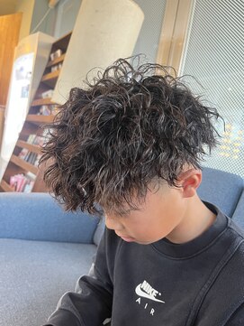 ヘアラウンジ アングゥ(hair lounge ungu) ツイストスパイラルキッズパーマ