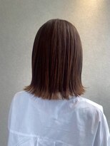 ココ(qoqo) 切りっぱなしボブ 外ハネスタイル
