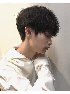 シン(syn) スパイラルパーマ/ツイストスパイラルパーマ/波巻きパーマ