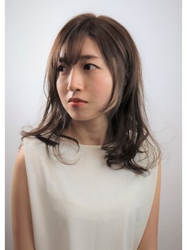 シークプラス(SheCu+) おくれ毛がポイントの愛されふわふわパーマ