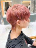 ボブルフホワイトピンク耳かけショートウルフボブ小顔カット