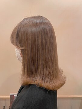 ハイル(Heil) 【Heil】 カーキアッシュ/外ハネ/大人かわいい/縮毛矯正/池袋