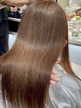 ヒトワ(hitowa) 縮毛矯正/ストレートパーマ/ナチュラルロング/日吉