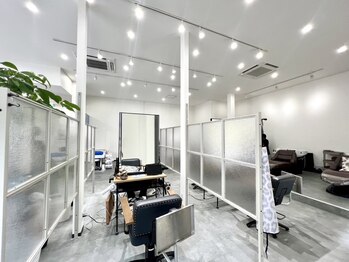 土曜日のクジラ 黒崎店の写真/【八幡/黒崎】平日限定で人気メニューをお得に体験♪初めてのスタイリスト指名も新規クーポンOK◎