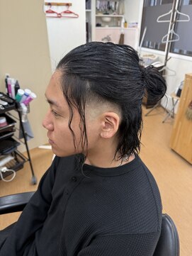 フライ(Fly) ハーフアップフェード