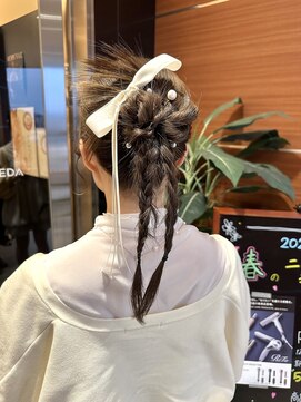 テラスアヴェダ(Terrace AVEDA) お団子編みおろし