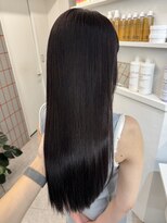 ペレ 栄 アネックス(PELE栄ANNEX)&nbsp;韓国 くびれロング レイヤー ワンホンヘア 小顔前髪