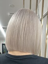 エトワール(ETOILE)&nbsp;ホワイトベージュ/ハイトーンブリーチ/ボブ