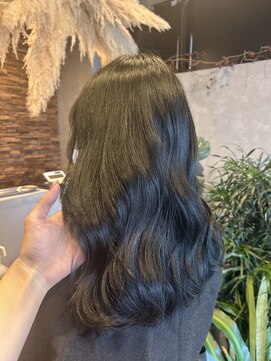 メゾンウィット(Maison Wit) ブルーブラック