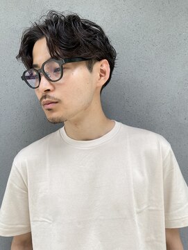 ユノ(juno) センターパート　大人パーマ