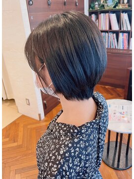 ファーレンピュアスウィート(fahren-pure-suite) グラデーションボブ