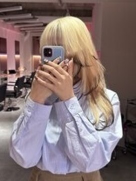 ダズリングディア(Dazzling Deer) ブロンド/エンドカラー/レイヤーカット