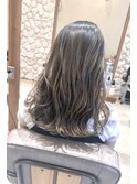 lynn【武蔵小杉】#グラデーションカラー#ブリーチ#ベージュ