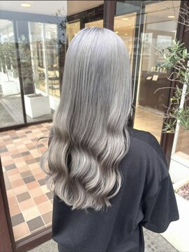 アース コアフュールボーテ 上越店(EARTH coiffure beaute) ホワイトグレージュ_ペールトーン_ハイトーン_ケアブリーチ