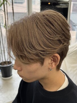 エデアンルクラ 下通(EDEAN Leclat) 熊本メンズカラー ハイトーンカラー ミルクティー MEN'S HAIR